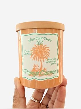 Leoben Company Papaya Coconut Scented Candle - Peach